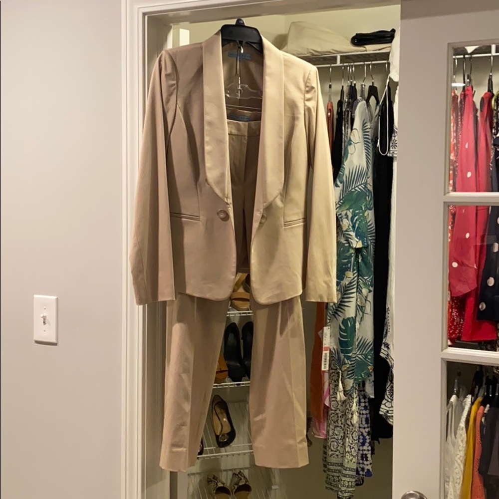 Antonio Melani pant suit. Tan.